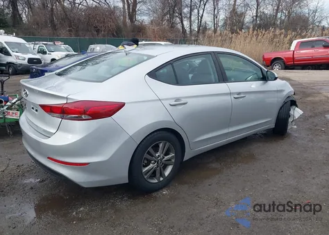 2018 Hyundai Elantra Sel z USA, uszkodzony, nr VIN 5NPD84LF7JH265343